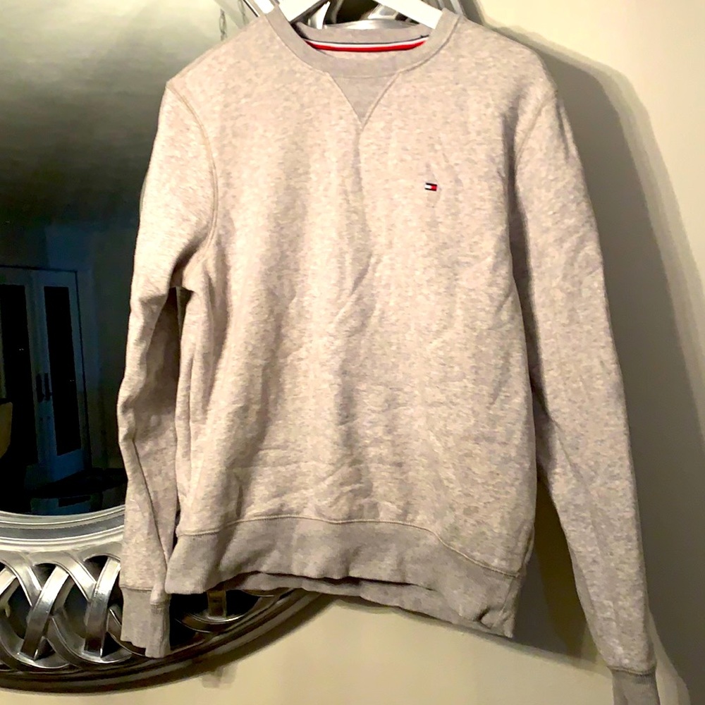 Tommy Hilfiger soft gray sweatshirt